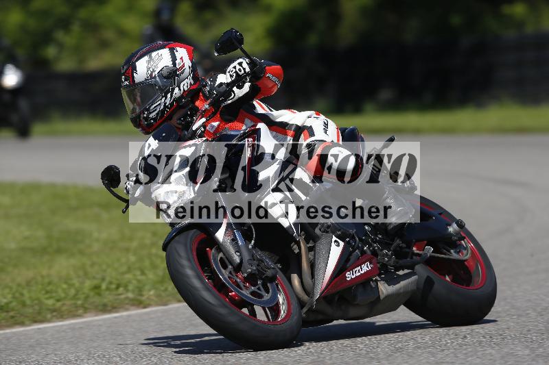 /Archiv-2024/29 12.06.2024 MOTO.CH Track Day ADR/Gruppe blau/64